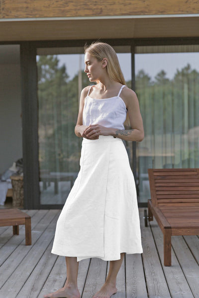 Casual long flared skirt in white linen 