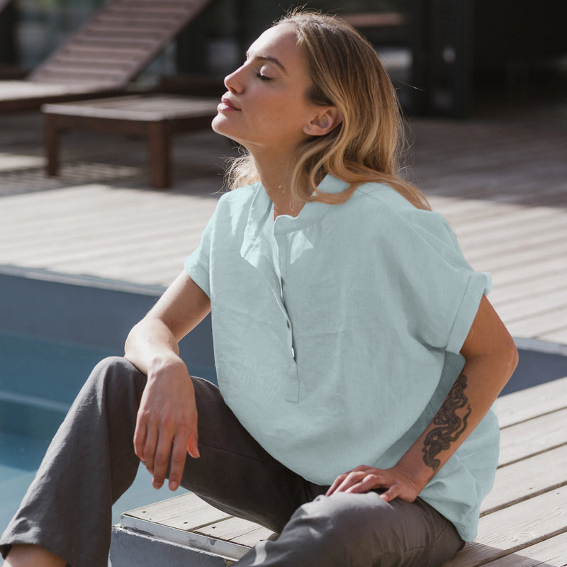 Linen blouse with short sleeves "Flor" icy blue