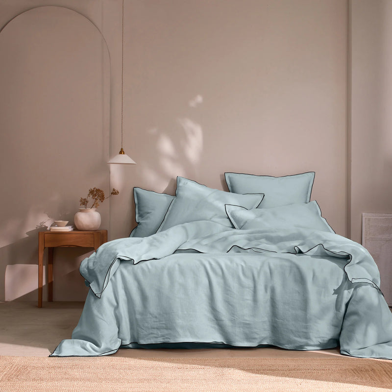 Bourdon Edge Duvet Cover icy blue