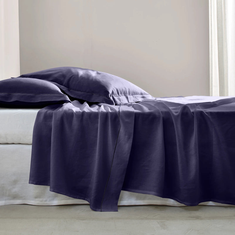 Bourdon border linen flat sheet night blue