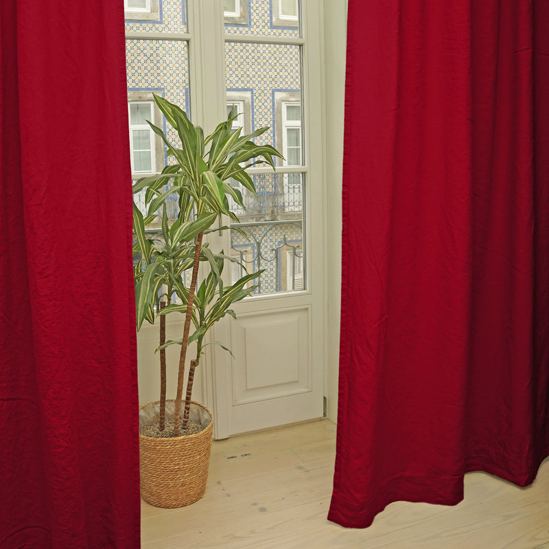 Cotton lined linen curtain burgundy