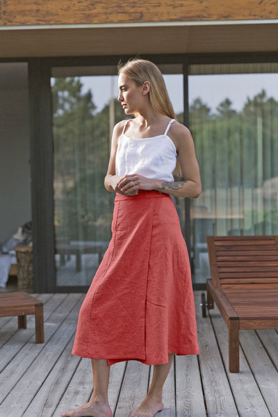 Casual long flared skirt in brick red linen