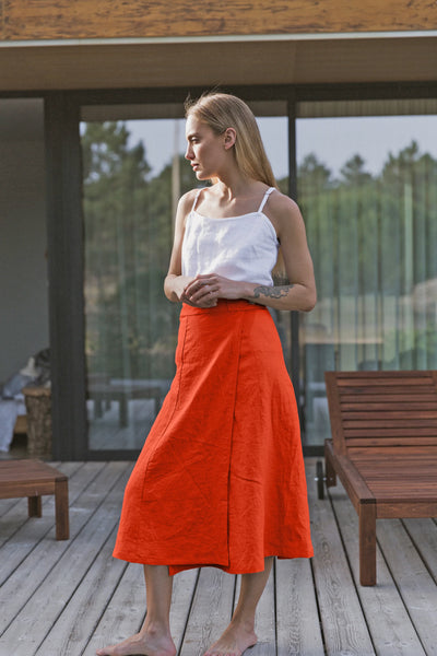 Casual long flared skirt in coral linen