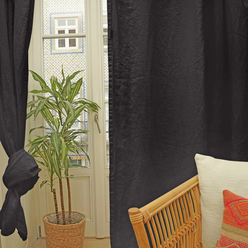 jet-black Linen curtain without lining