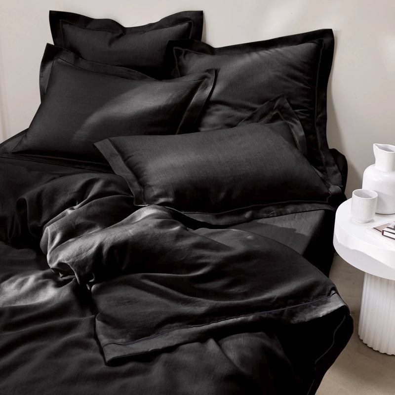 bourdon border black linen pillowcase