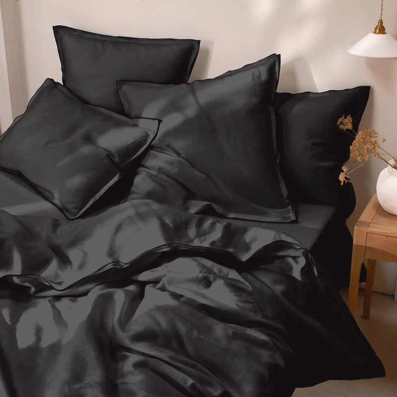 Bourdon Edge jet-black set of Pillowcases 