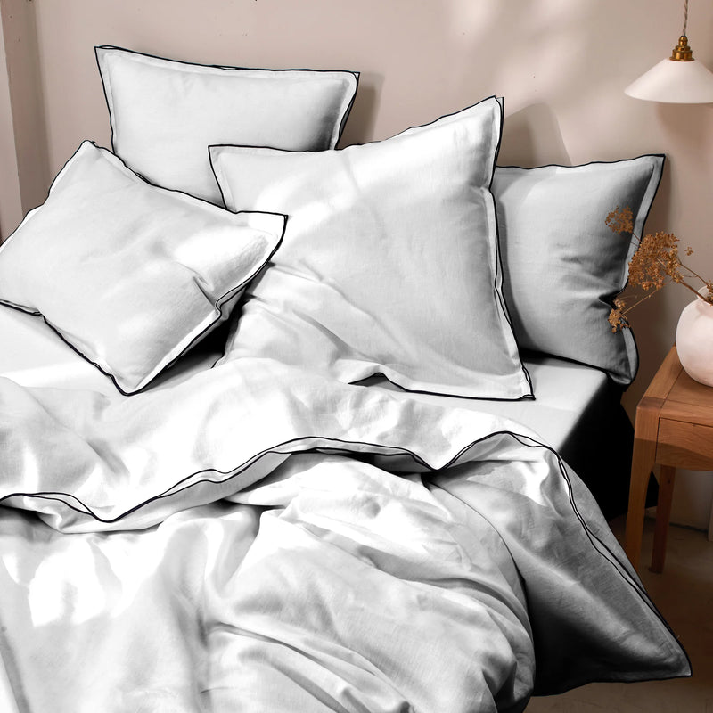 Bourdon Edge stone grey set of Pillowcases 