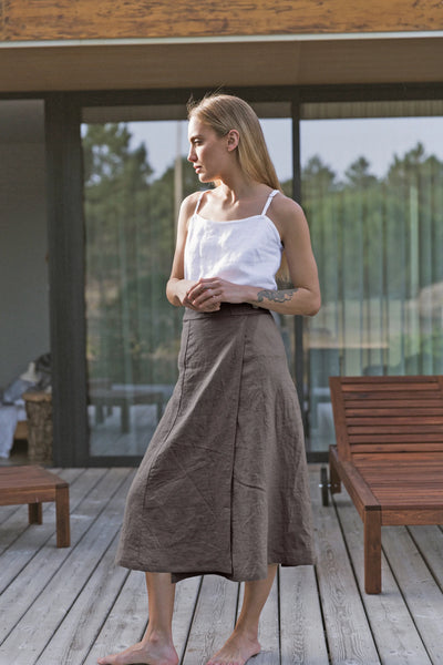 Casual long flared skirt in lead grey linen