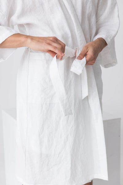 Washed linen bathrobe, “Nelson” white10