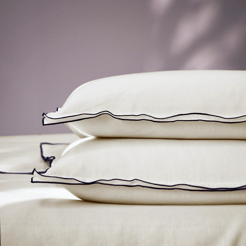 Bourdon Edge ivory set of Pillowcases