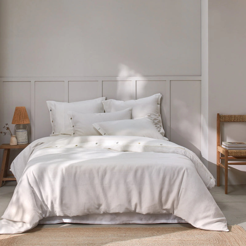 Shell Buttoned Washed Linen Duvet Cover Ivory