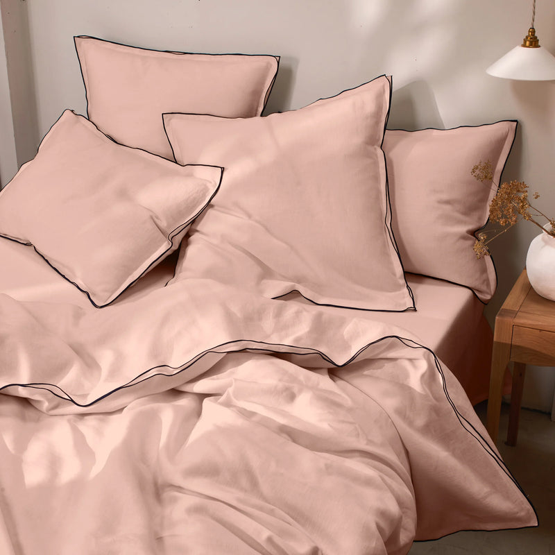 Bourdon Edge pink set of Pillowcases 