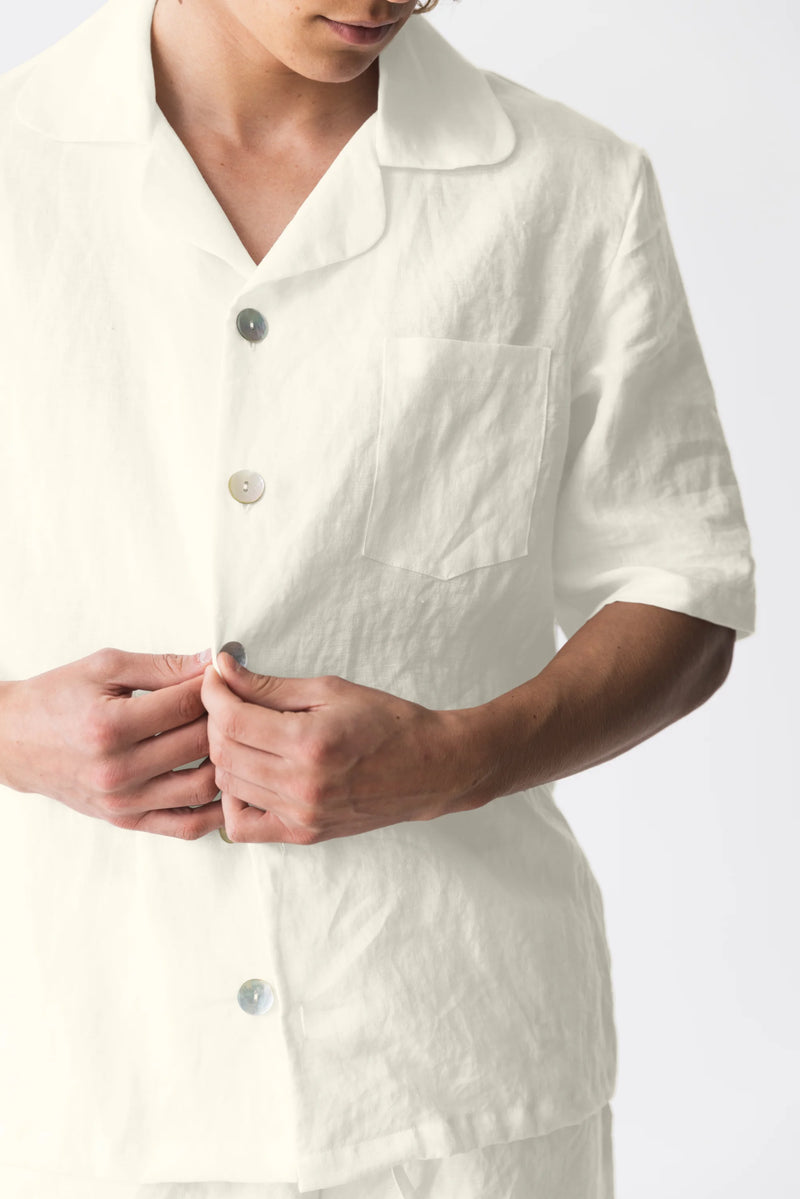 “Emanuel” short-sleeved linen pajama jacket ivory