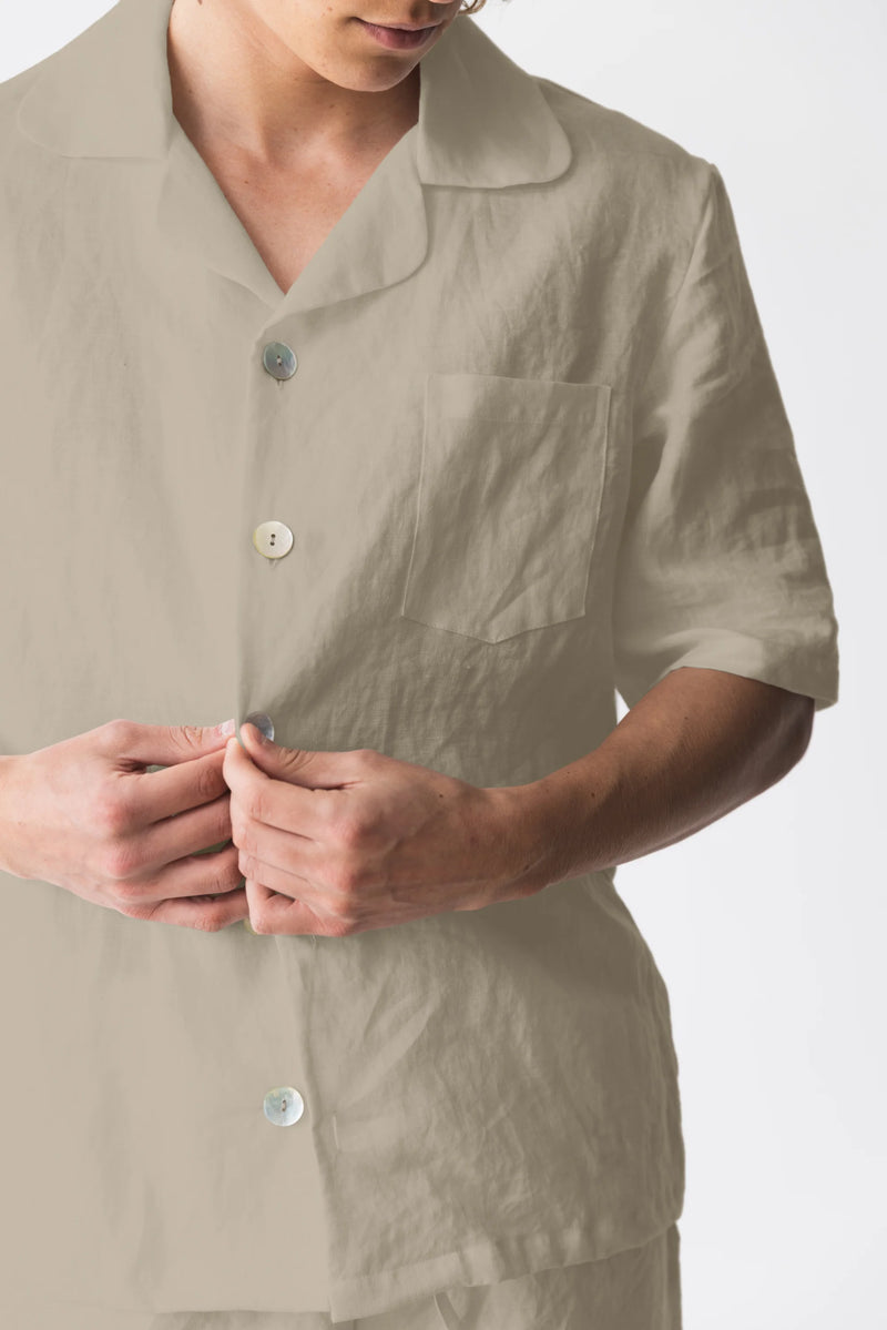 “Emanuel” short-sleeved linen pajama jacket beige